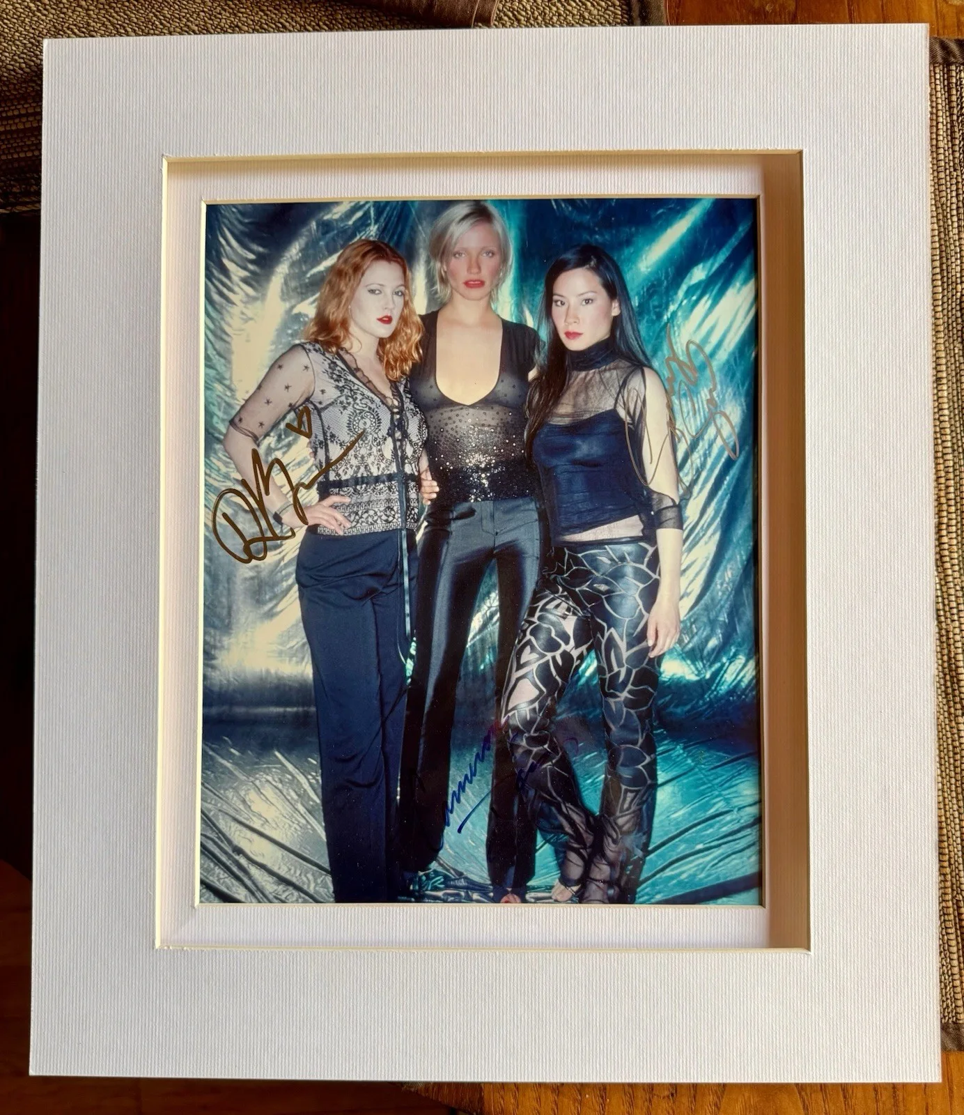 Drew Barrymore, Cameron Diaz, Lucy Liu — Charlie's Angels Cast Signed 8x10 Photo Drew Barrymore Diaz Liu CollectionCenter, image 2