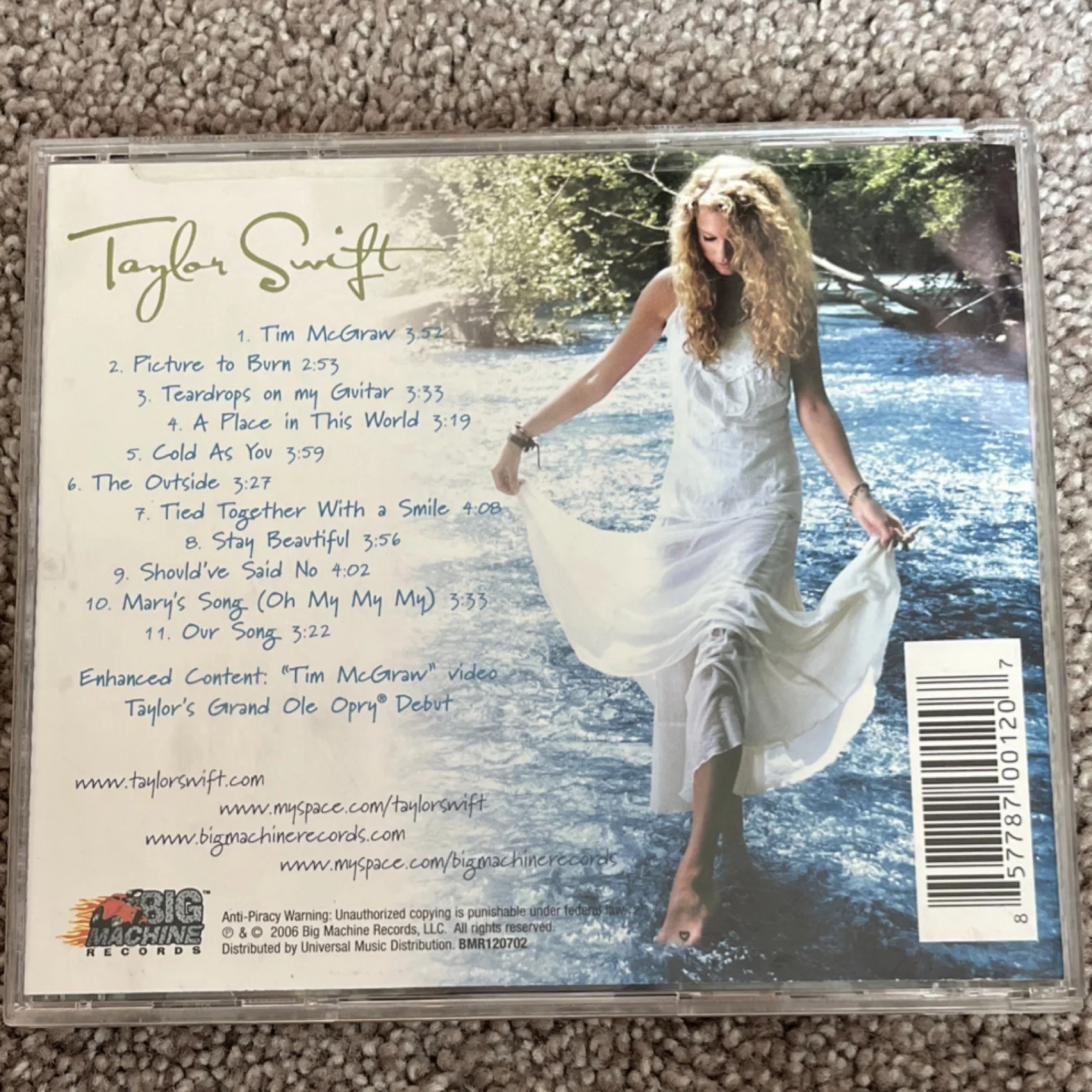 RARE! Signed Taylor Swift Debut CD Early 2006 Signature, ORIGINAL LYRICS, image 2