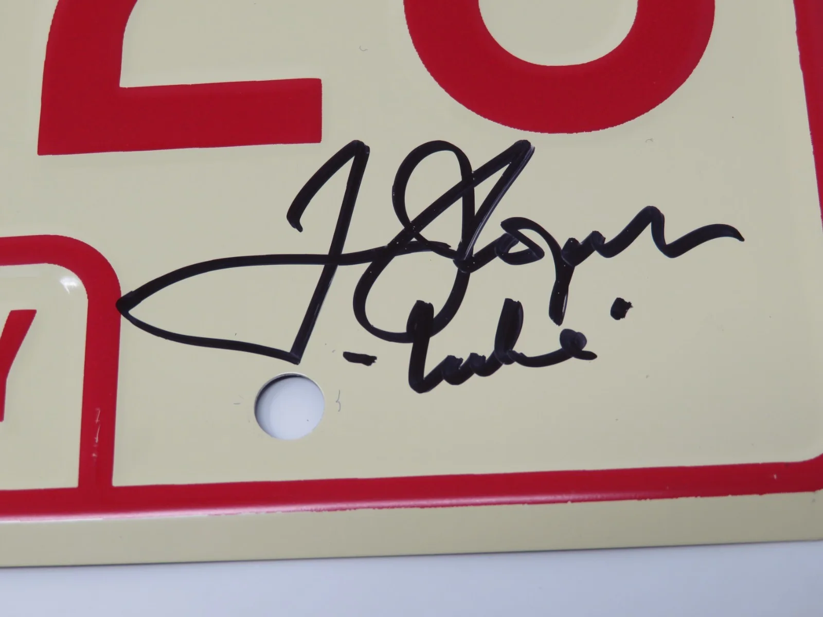 John Schneider, Tom Wopat, Catherine Bach — THE DUKES OF HAZZARD Signed Autograph "General Lee" Metal License Plate by 3 JSA, изображение 4