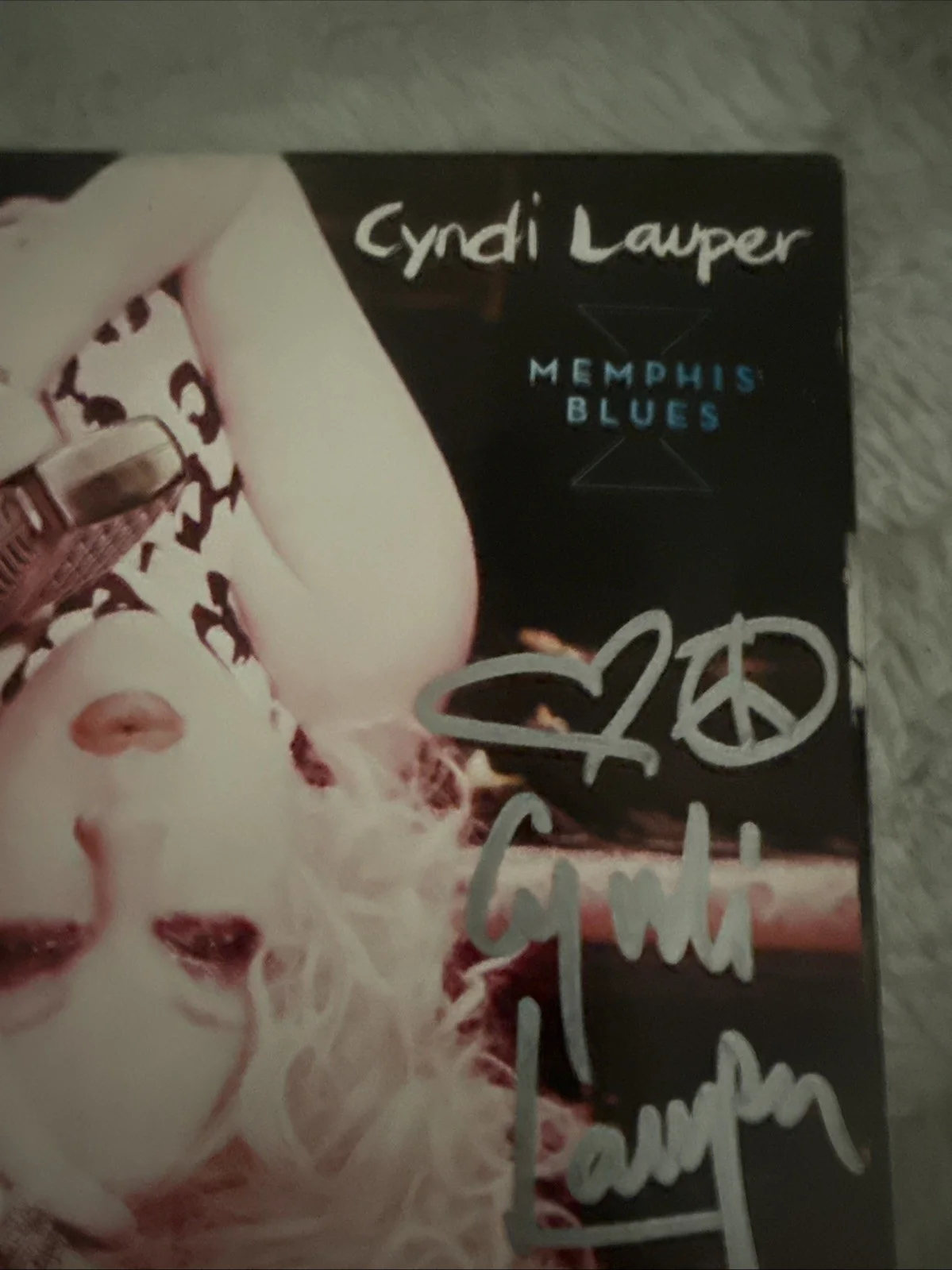 CYNDI LAUPER — Cyndi Lauper Signed Autographed "Memphis Blues" CD, image 3