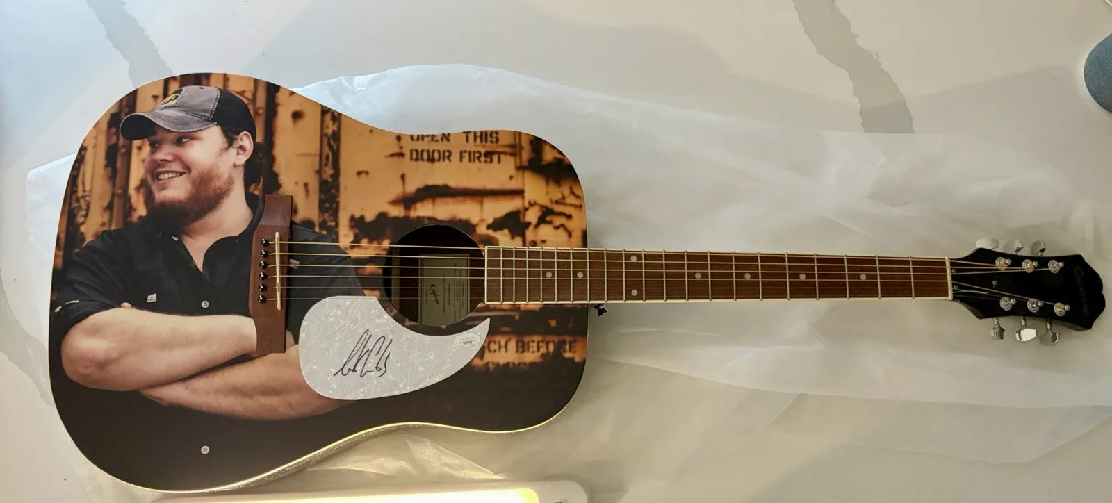 Luke Combs Signed Epiphone Acoustic Guitar Autographed BAS Beckett COA, image 2