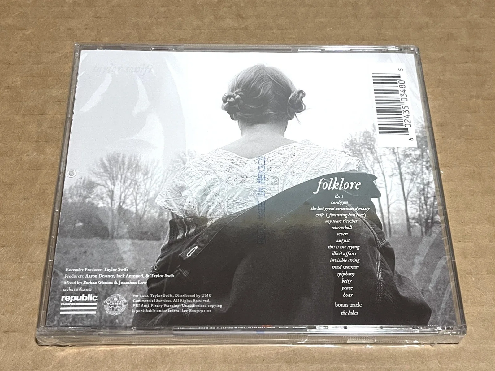 Taylor Swift Folklore CD Signed RARE Autograph Authentic Sealed Hand Signed, image 4