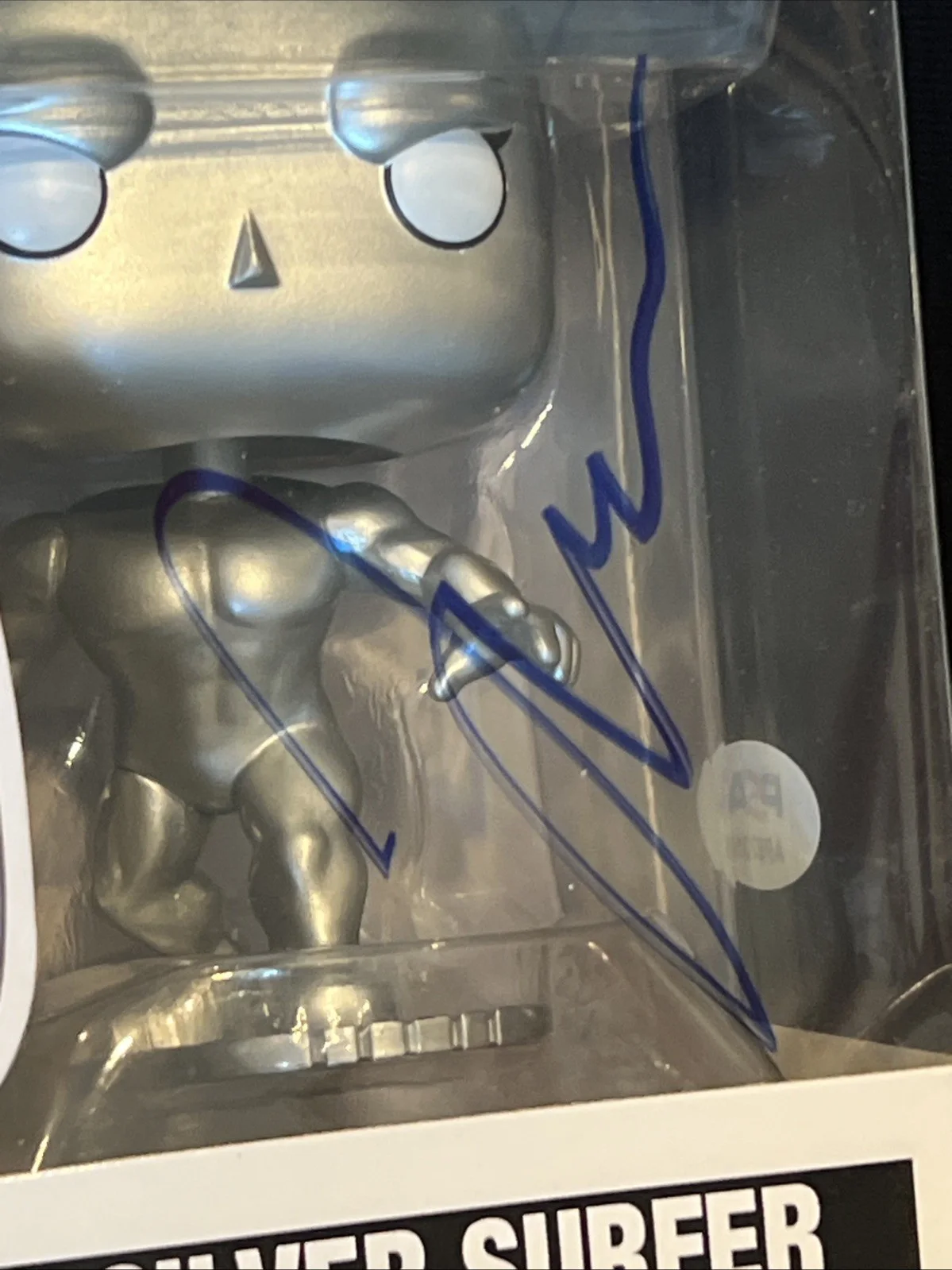 Julia Garner — Julia Garner Signed Autograph Fantastic Four Funko Exclusive PSA/DNA, изображение 2