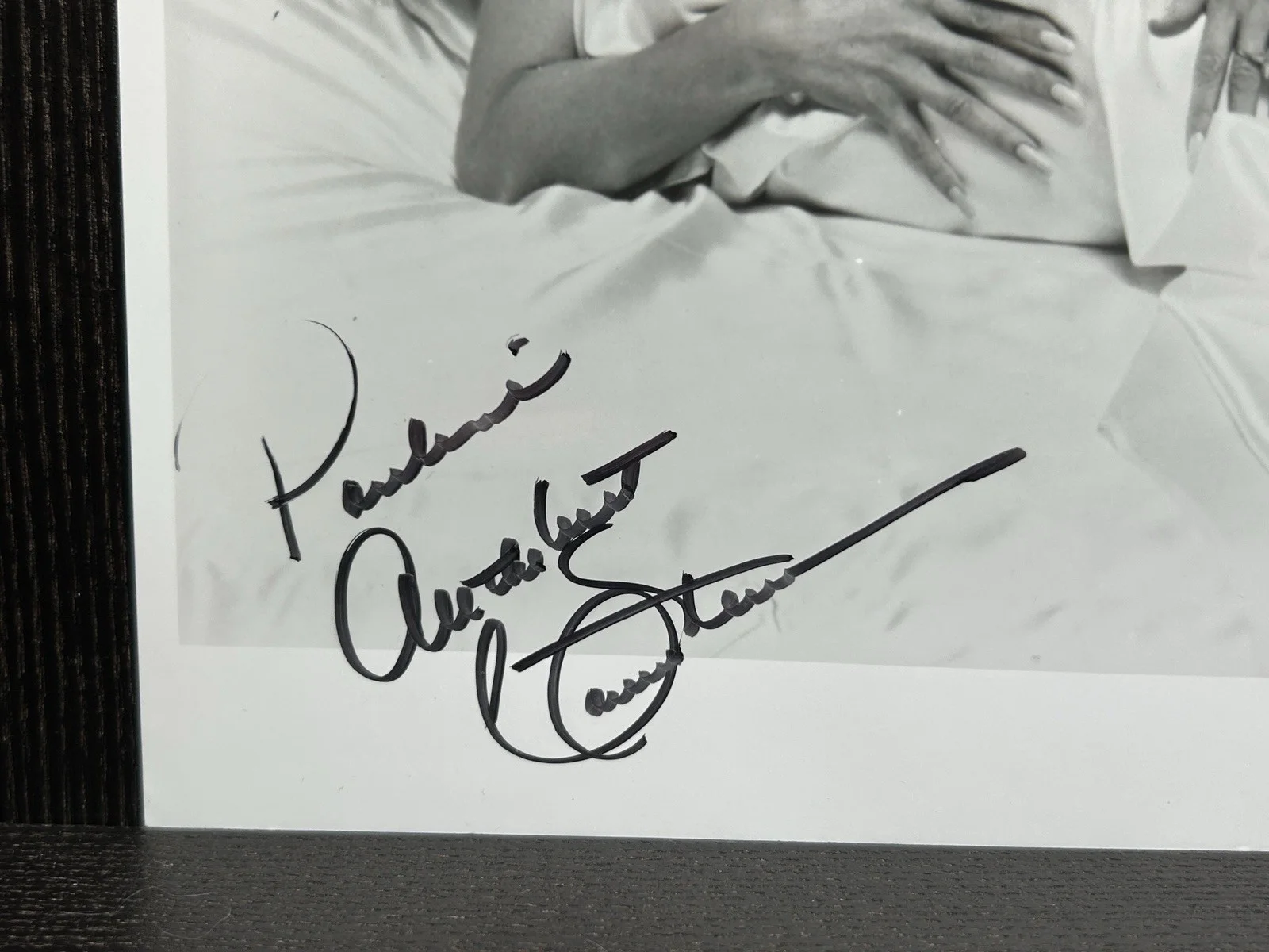 Connie Stevens — CONNIE STEVENS SEXY SIGNED 8x10 PHOTO Original Autograph JSA COA Hawaiian Eye, image 3