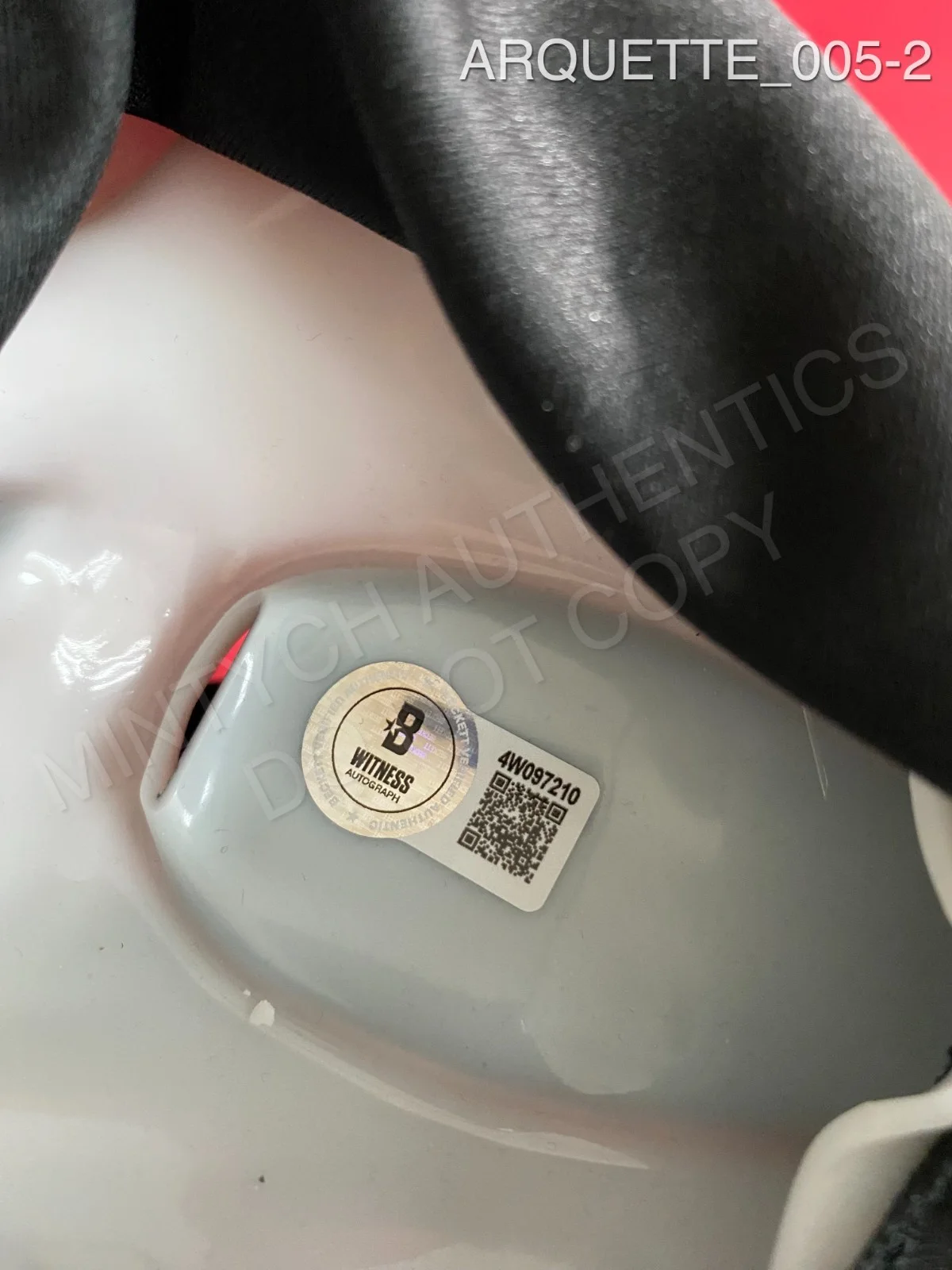 David Arquette — David Arquette autographed signed Scream Ghost Face mask Beckett COA Dewey, image 2