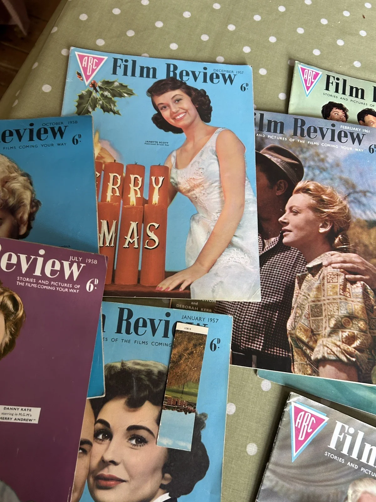 11) ABC Film Reviews x 16 Great Condition All 1950s, image 3
