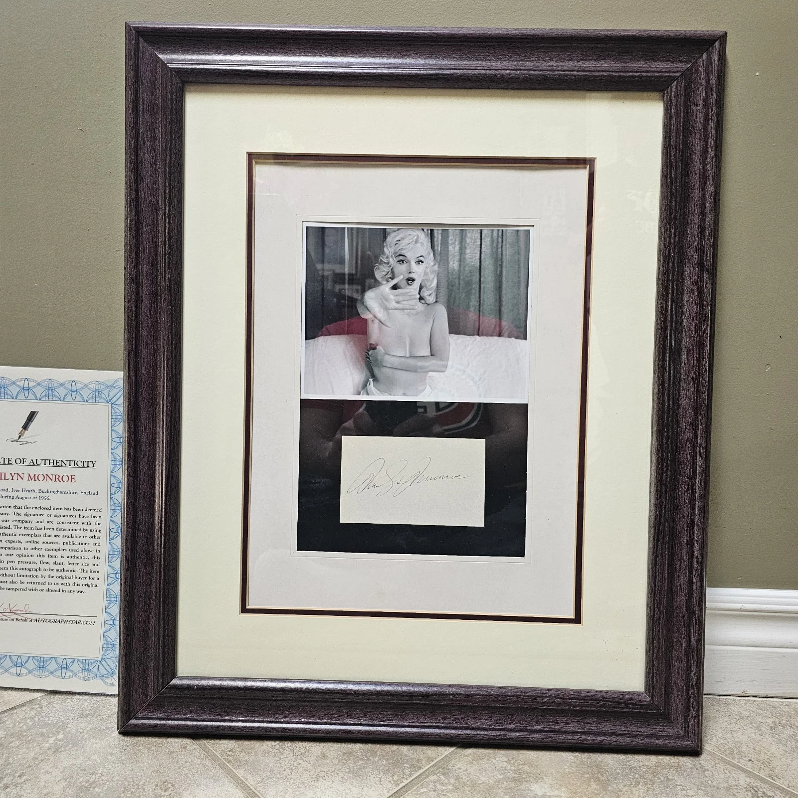 Marilyn Monroe — Marilyn Monroe Authentic Hand Signed Autograph -COA -Framed, image 3
