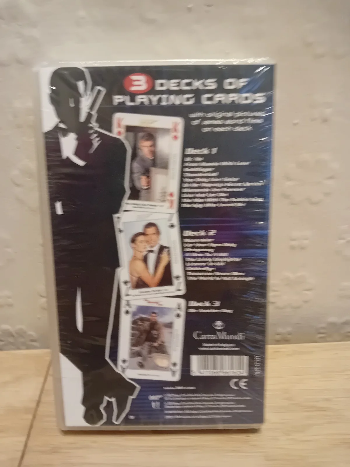 Carta Mundi 007 James Bond Sealed Decks Of Playing Cards x3 In Video Case NEW, изображение 2
