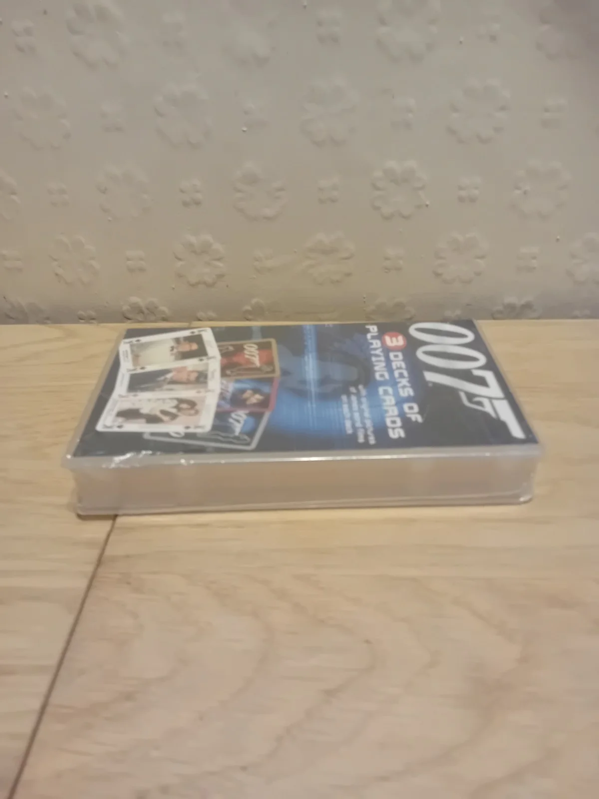 Carta Mundi 007 James Bond Sealed Decks Of Playing Cards x3 In Video Case NEW, изображение 3