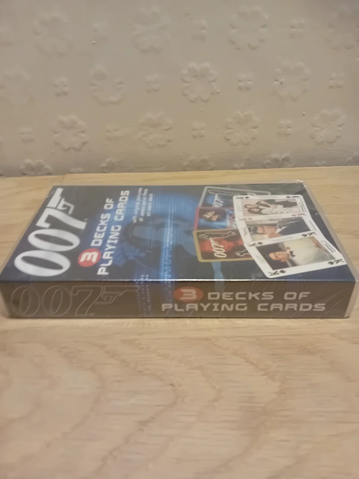 Carta Mundi 007 James Bond Sealed Decks Of Playing Cards x3 In Video Case NEW, изображение 4