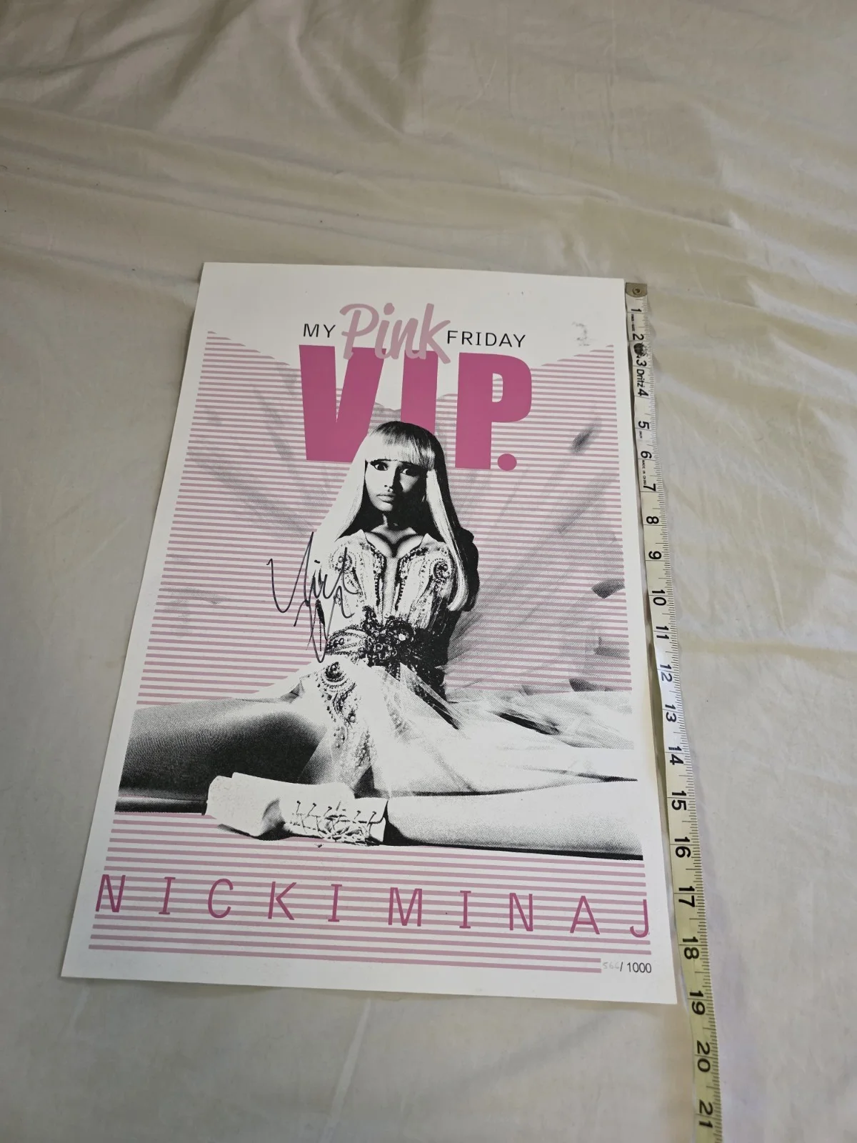 NICKI MINAJ - 2011 MY PINK FRIDAY VIP POSTER - SIGNED/AUTOGRAPHED - RARE, изображение 3