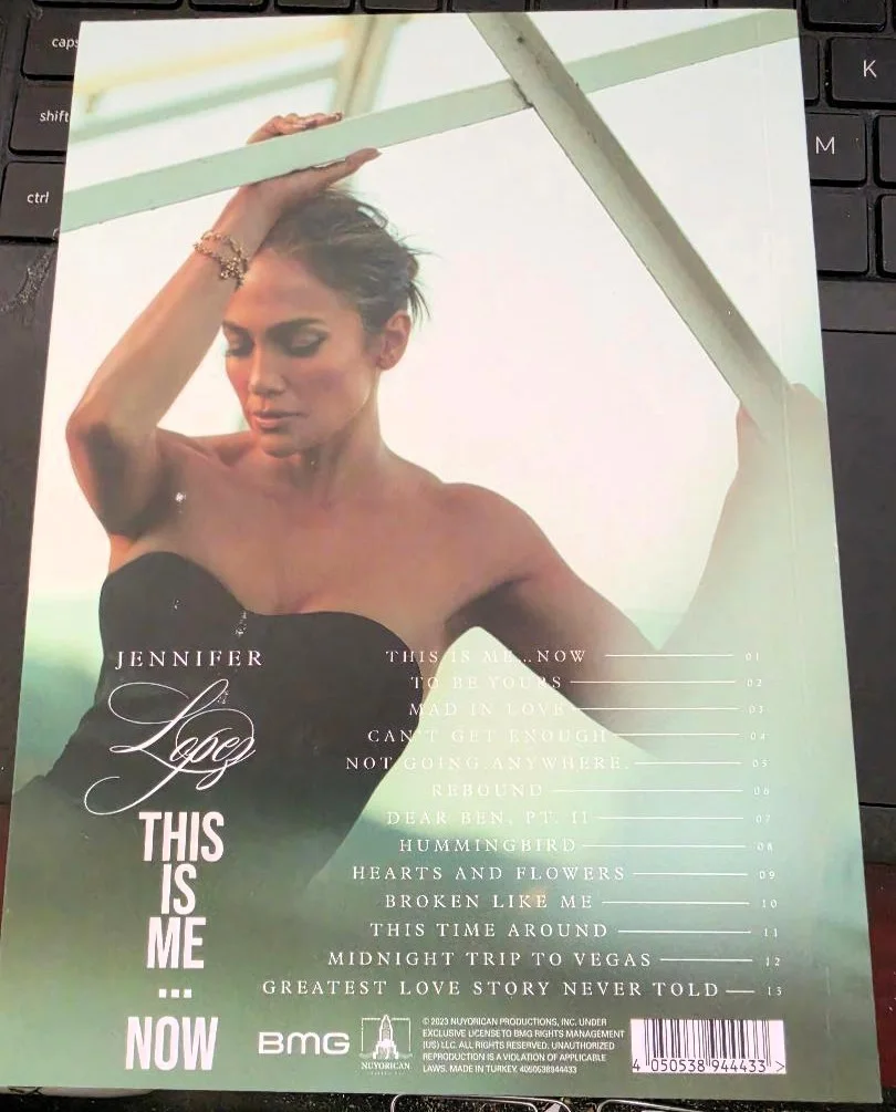 Jennifer Lopez — JENNIFER LOPEZ signed THIS IS ME .. NOW -- with COA CD with BOOKLET, image 3