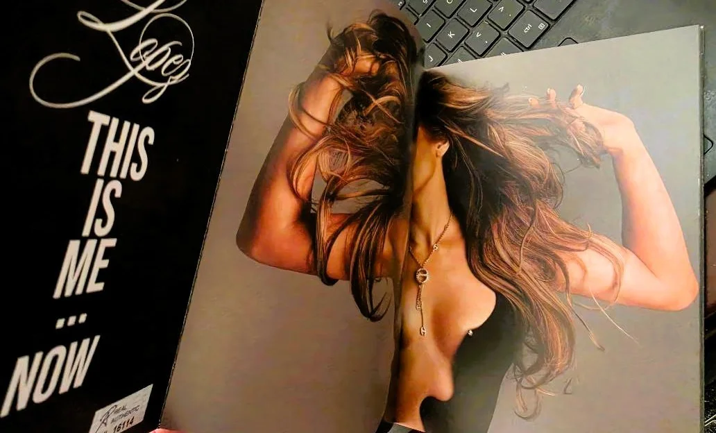Jennifer Lopez — JENNIFER LOPEZ signed THIS IS ME .. NOW -- with COA CD with BOOKLET, image 5