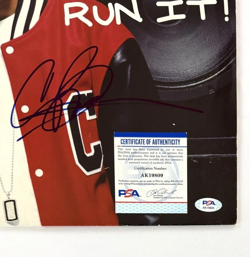 Chris Brown — Chris Brown Breezy Signed Autograph Run It! Album Vinyl Record LP w/ PSA COA, изображение 3