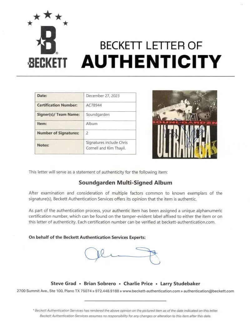 Chris Cornell, Kim Thayil — Chris Cornell & Kim Thayil Signed Autograph Soundgarden Album Record Beckett COA, изображение 4