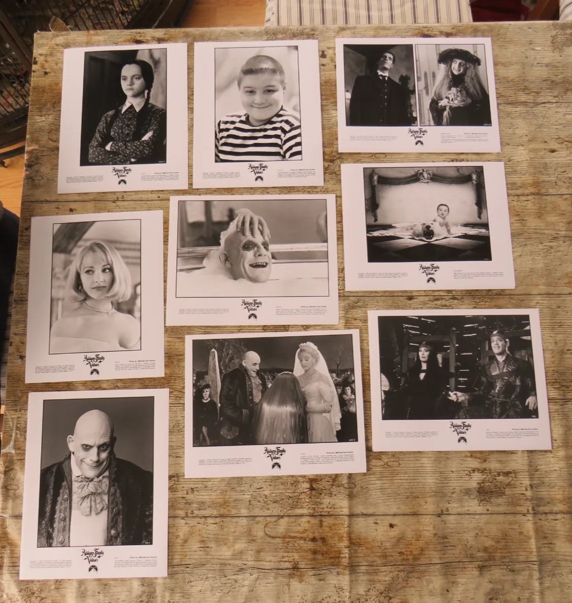 ADDAMS FAMILY VALUES ORIGINAL 1993 CINEMA PRESS KIT Anjelica Huston 15 PHOTOS, изображение 5