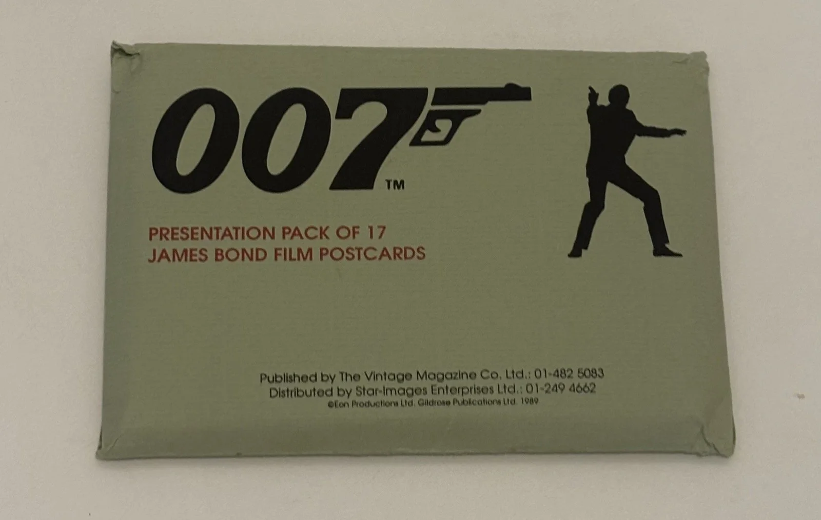 1989 officially licensed James Bond postcard presentation pack, image 2