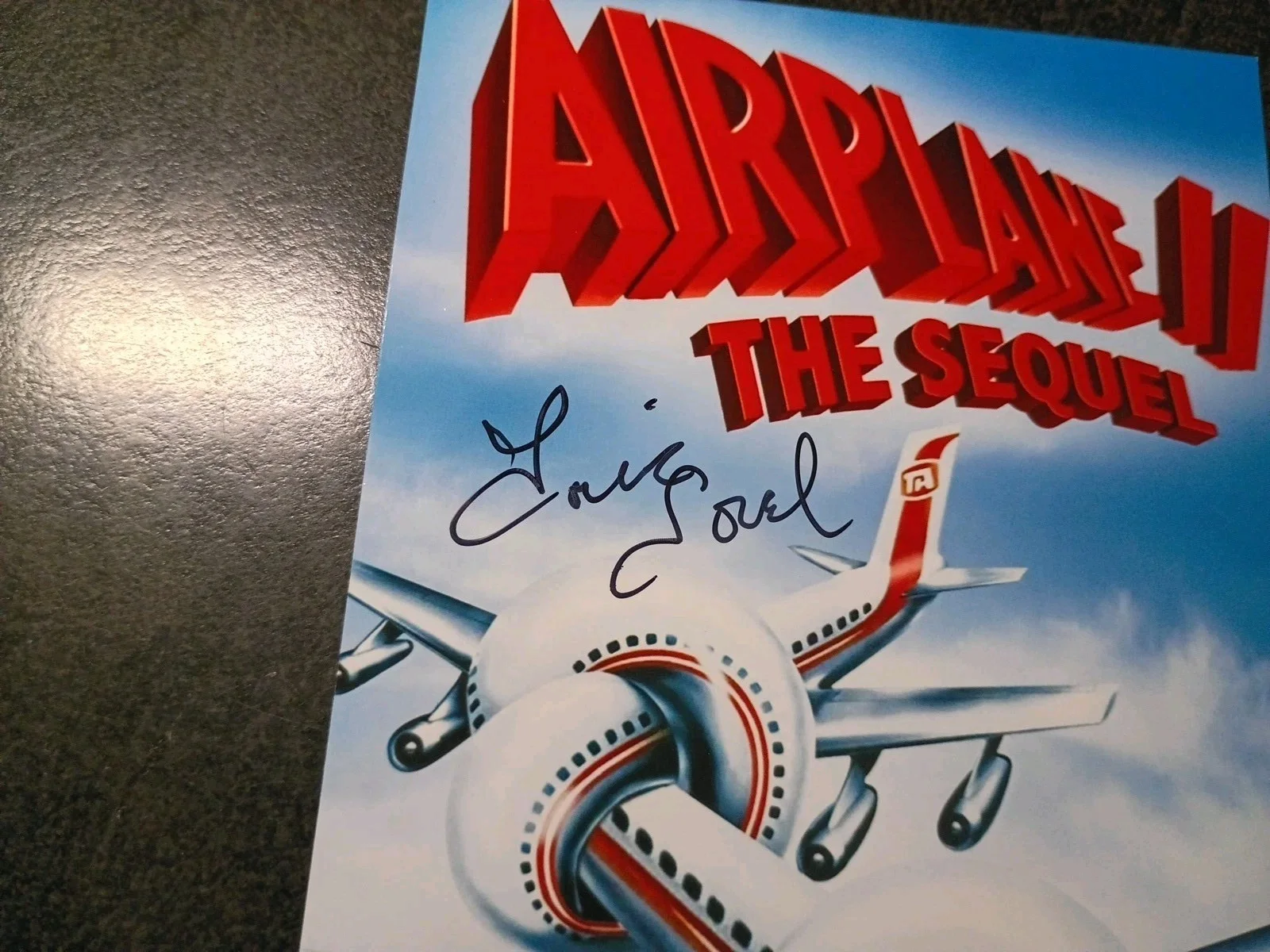 LOUISE SOREL As REENA — LOUISE SOREL As NURSE Hand Signed Autograph Photo - ACTRESS - AIRPLANE II, изображение 5
