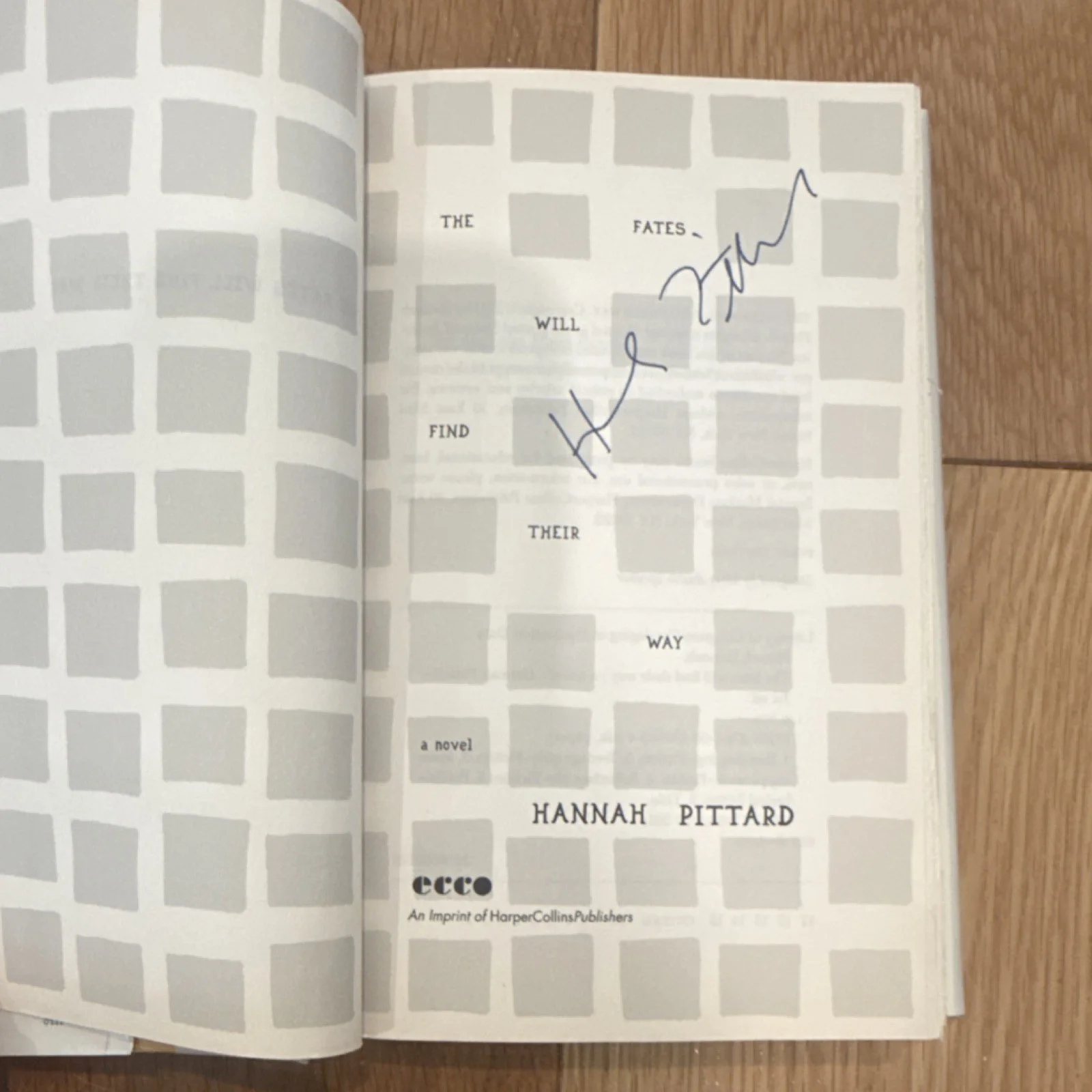 Hannah Pittard — The Fates Will Find Their Way Hannah Pittard Signed Hardcover ISBN 9780061996053, изображение 3
