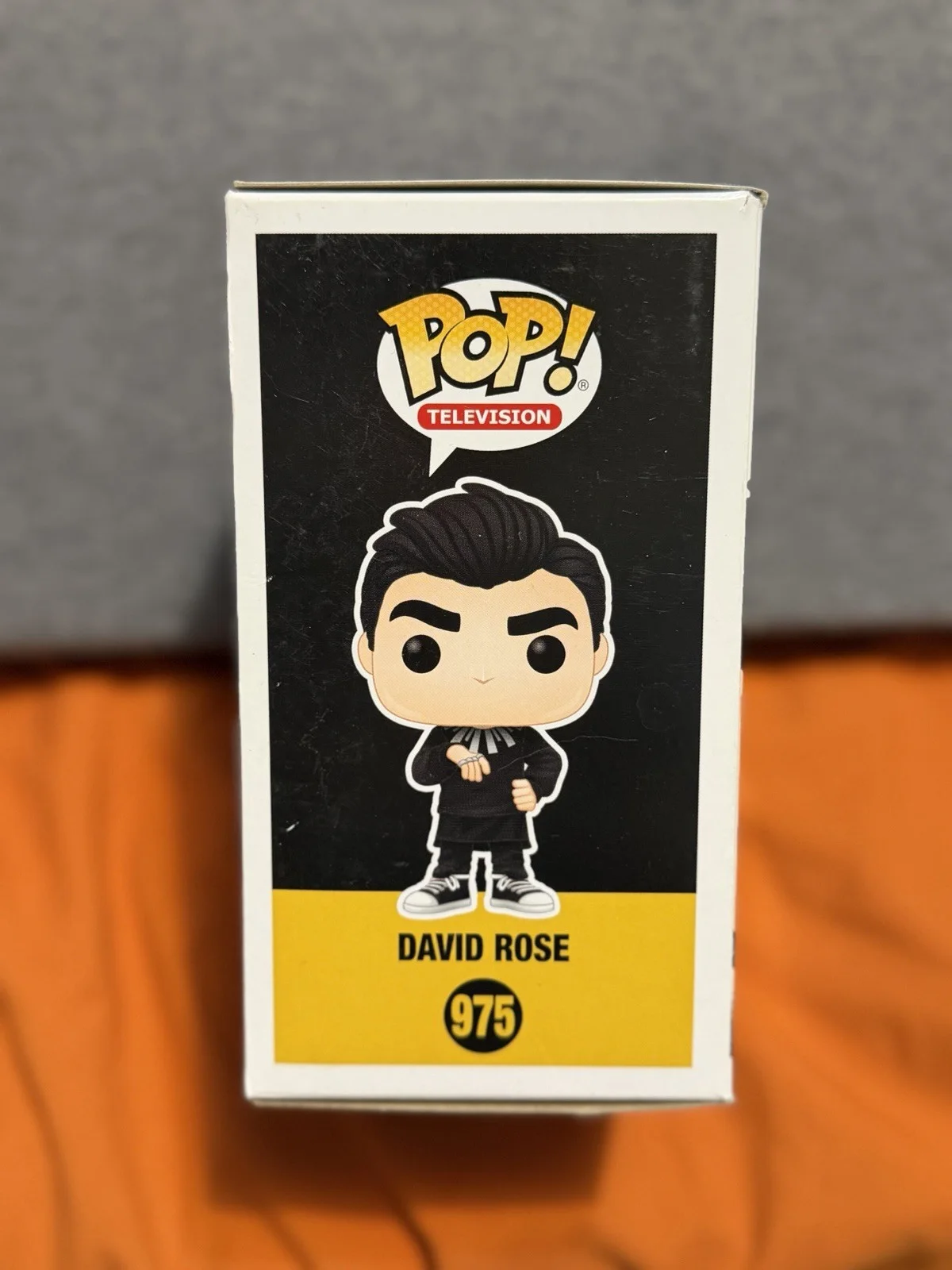 DAN LEVY — Dan Levy Schitts Creek David Rose Signed Funko Pop Beckett COA COMEDY, image 3