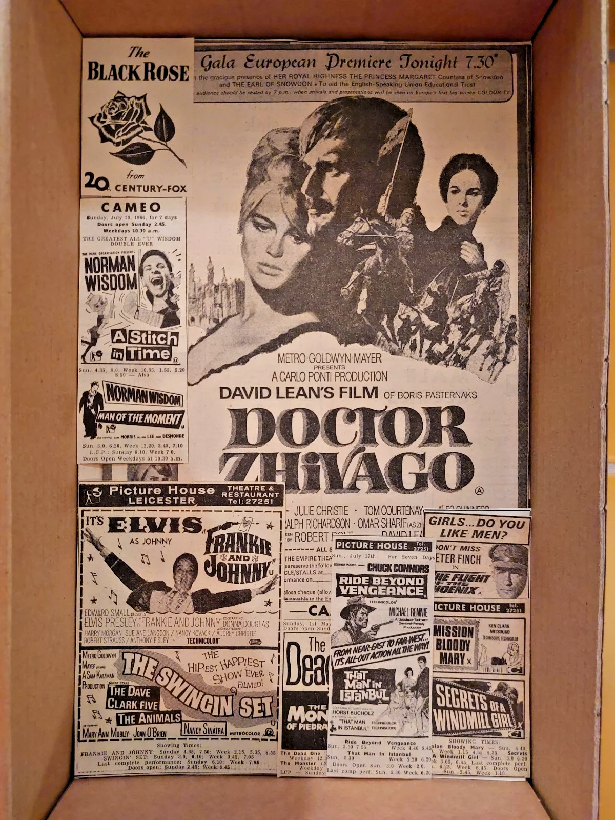 2kg Box of 1960s Vintage British Newspaper Cinema Clippings Listings Adverts, изображение 3