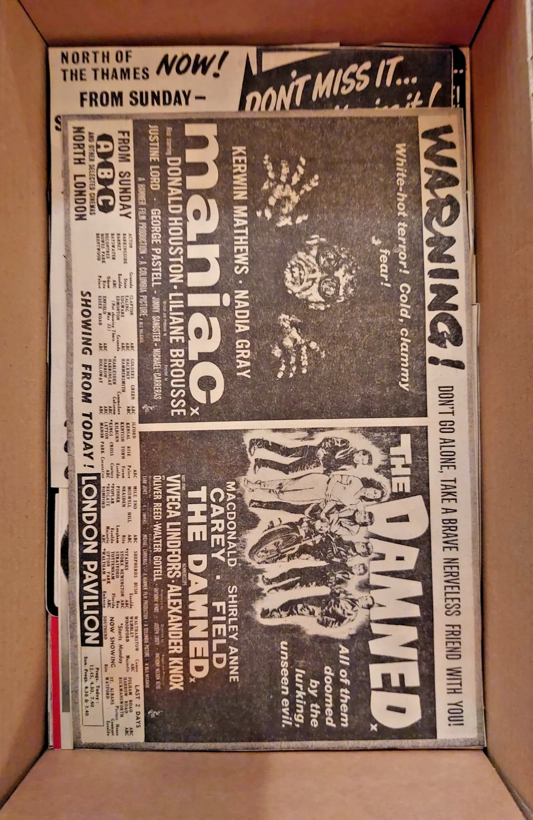 2kg Box of 1960s Vintage British Newspaper Cinema Clippings Listings Adverts, изображение 5