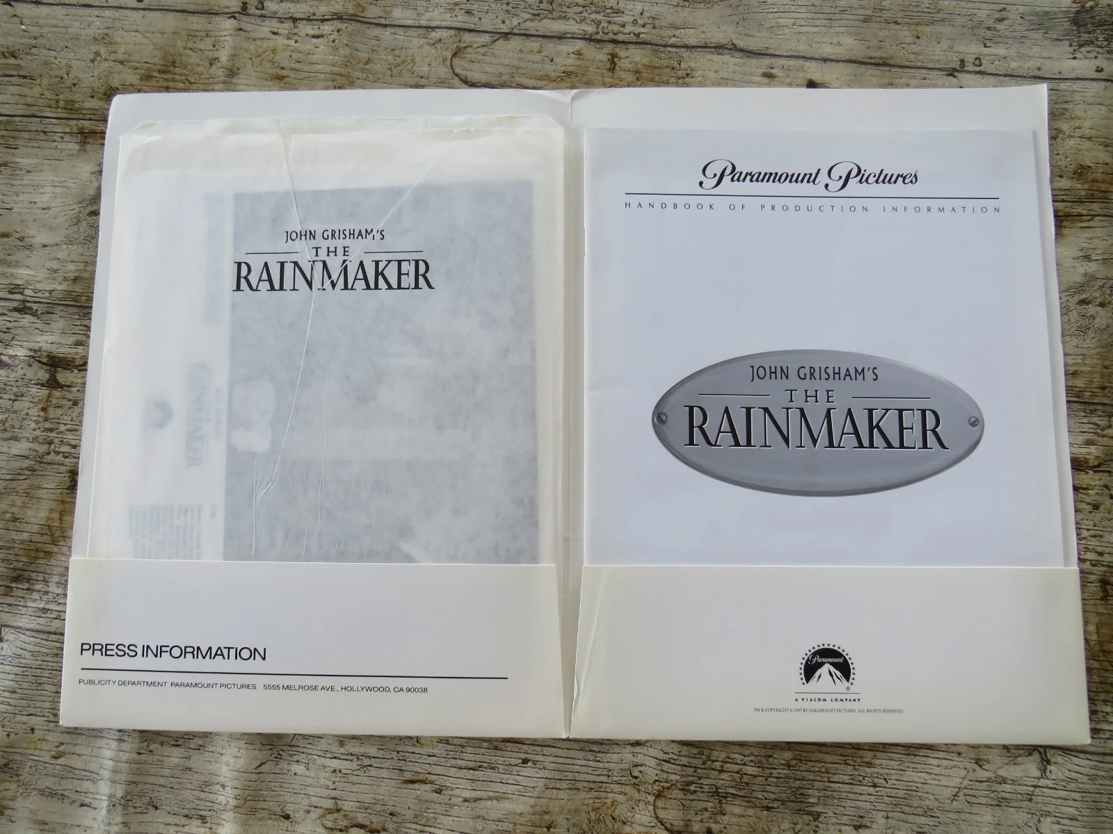 THE RAINMAKER ORIGINAL 1997 CINEMA FILM PRESS KIT 6 PHOTOS PROD INFO Matt Damon, изображение 2
