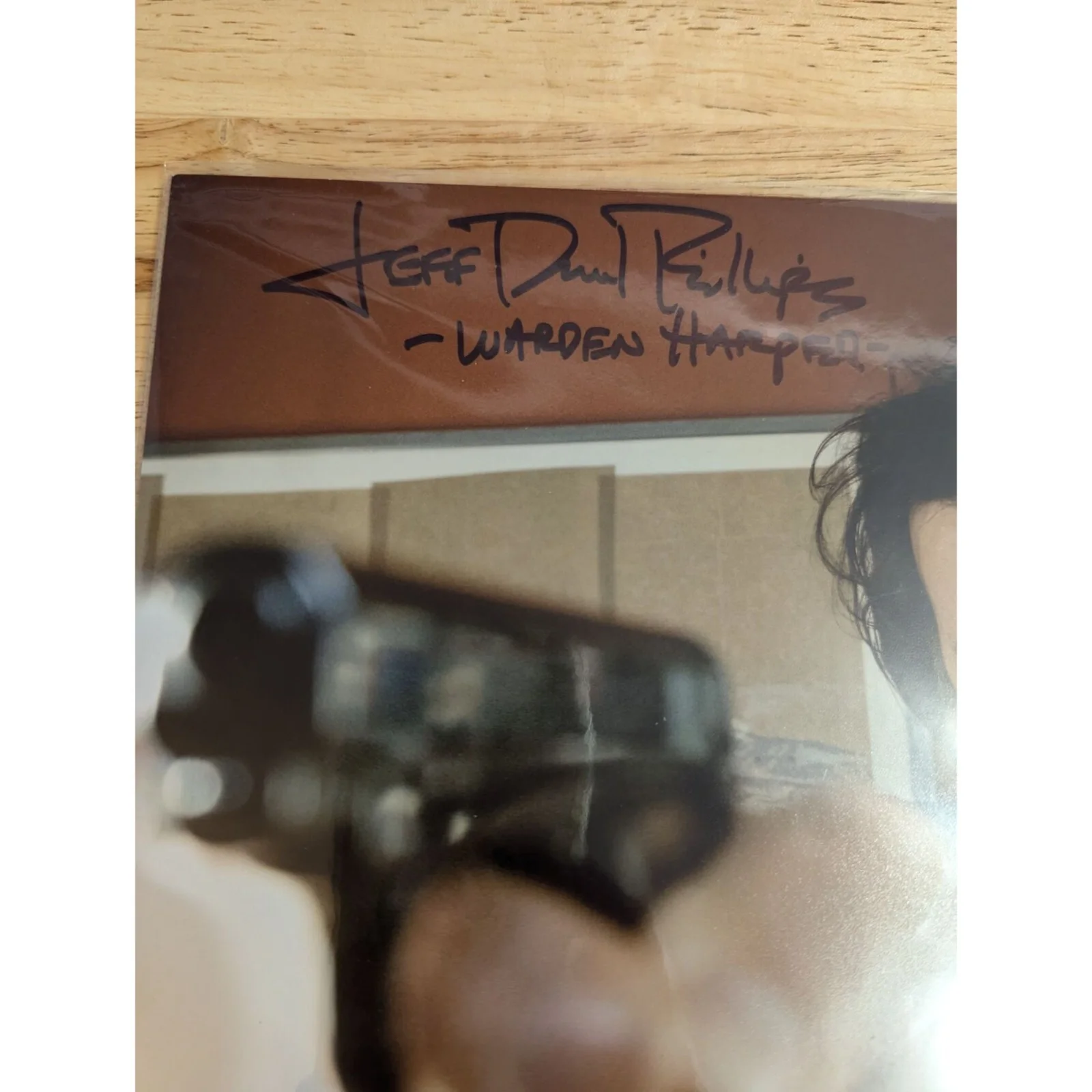 Jeff Daniel Phillips "Warden Harper" 3 FROM HELL Autograph 8 x 10 BECKETT COA, image 2