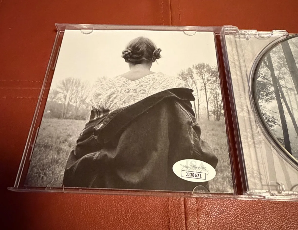 Taylor Swift Hand Signed Folklore CD JSA COA Heart, image 2