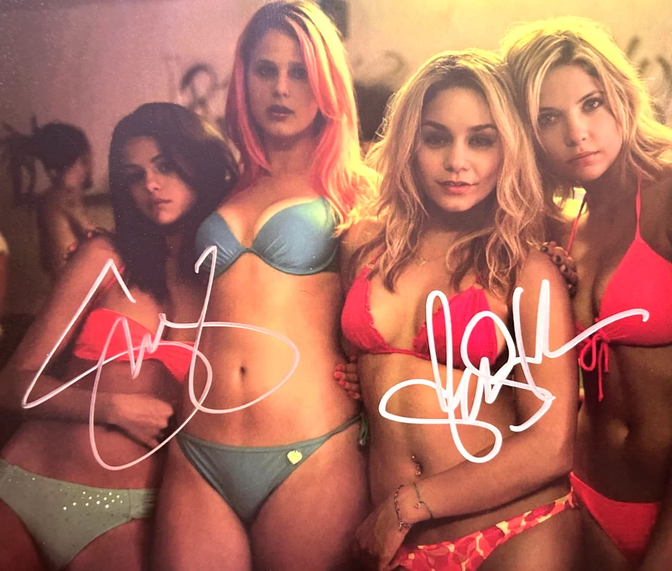 Selena Gomez, Vanessa Hudgens — Vanessa Hudgens & Selena Gomez Signed 8x10" Authentic Original Autographs w/COA