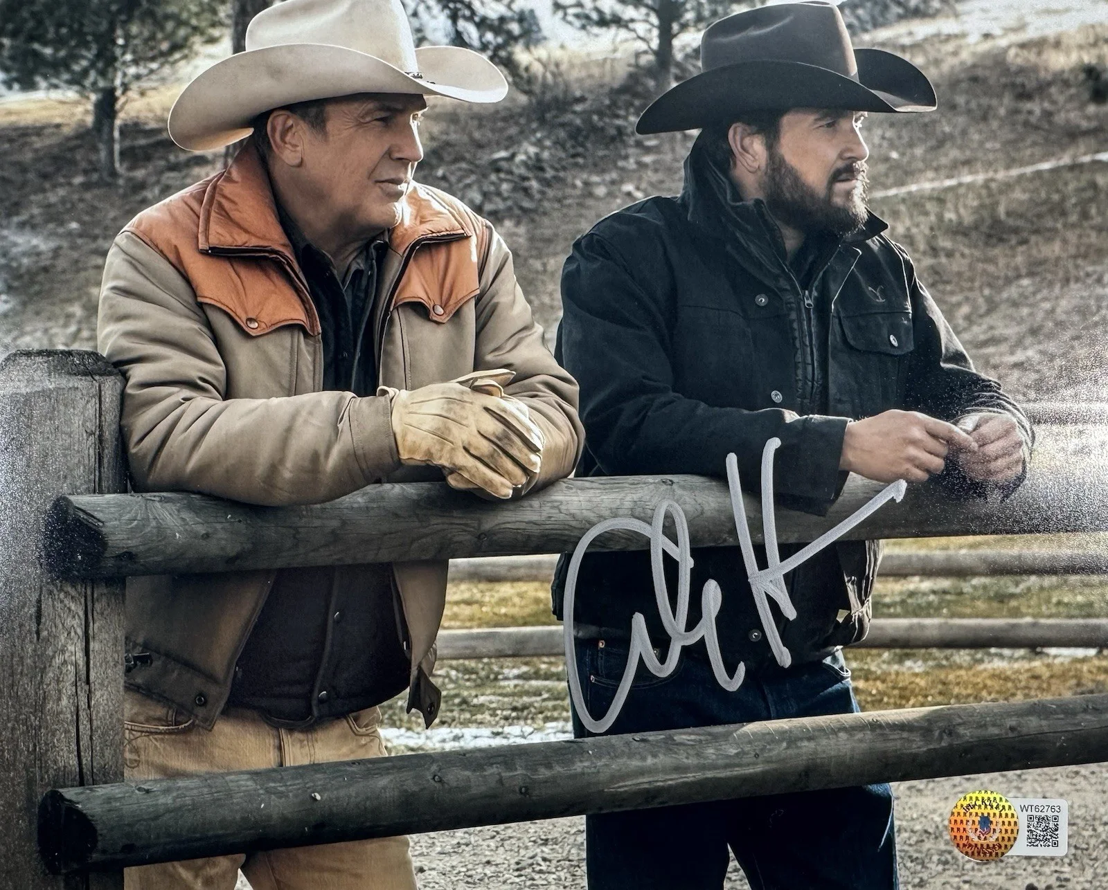 Cole Hauser — COLE HAUSER SIGNED 8x10 PHOTO RIP WHEELER YELLOWSTONE DUTTON RANCH BAS COA