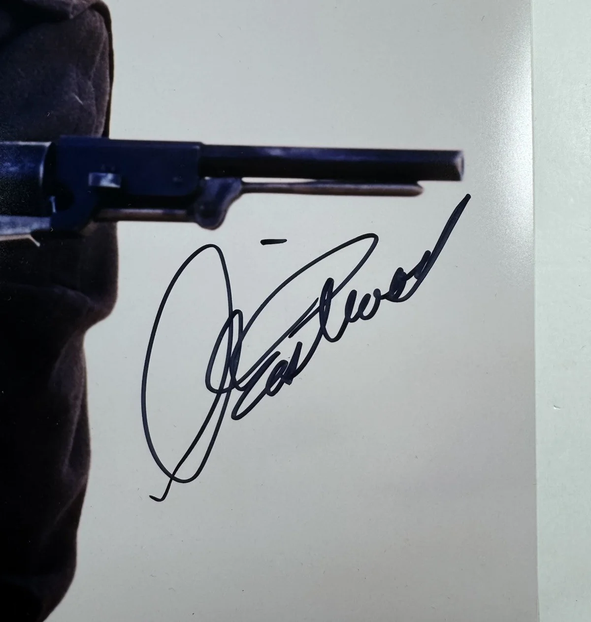 Clint Eastwood — CLINT EASTWOOD SIGNED THE OUTLAW JOSEY WALES 16x20 PHOTO BECKETT BAS LOA A67455, изображение 2