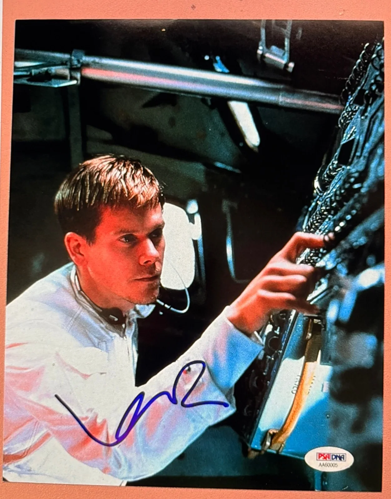 KEVIN BACON — KEVIN BACON Signed 8x10 Vintage from *Appollo 13* • COA PROOF!, image 2