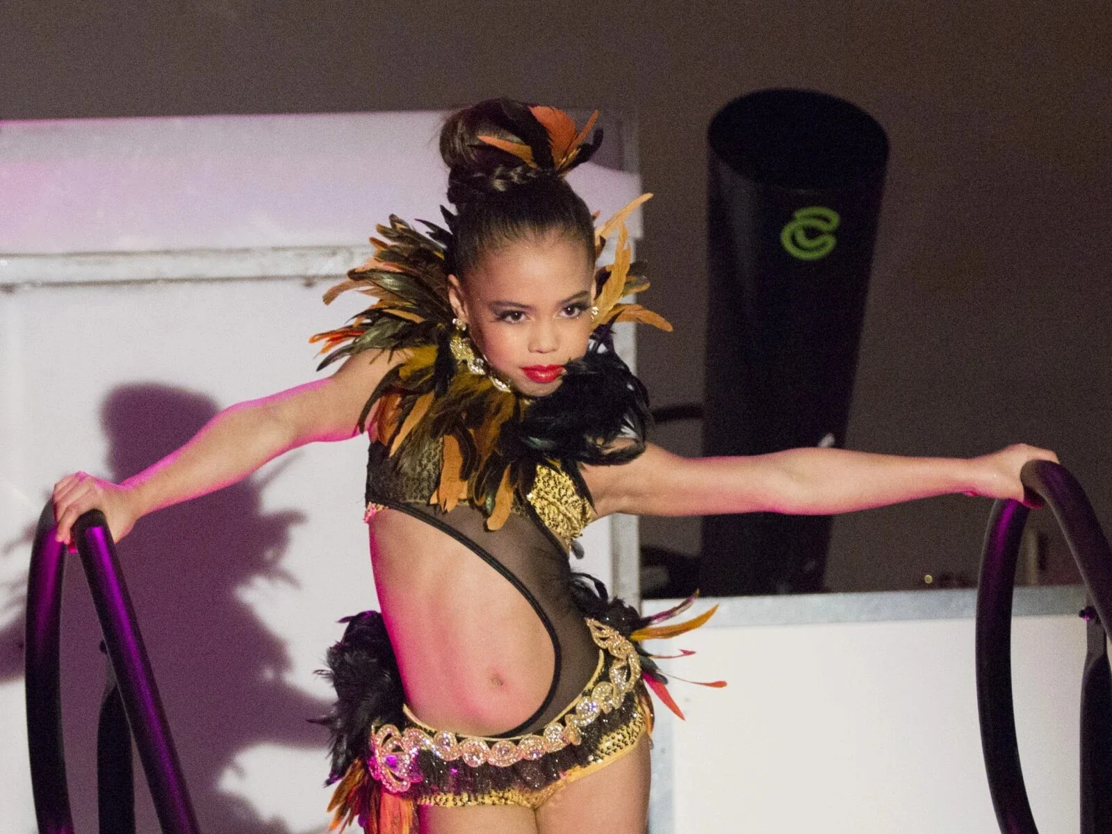 Asia Monet — DANCE MOMS Signed SHOW CONTRACT Asia Monet Ray Autograph Early ORIGINAL Auto, image 4