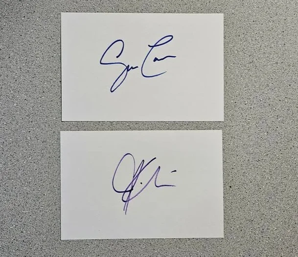 STEVE CARELL AND JOHN KRASINSKI — STEVE CARELL SIGNED & JOHN KRASINSKI SIGNED 4x6 INDEX CARD AUTOGRAPH -THE OFFICE