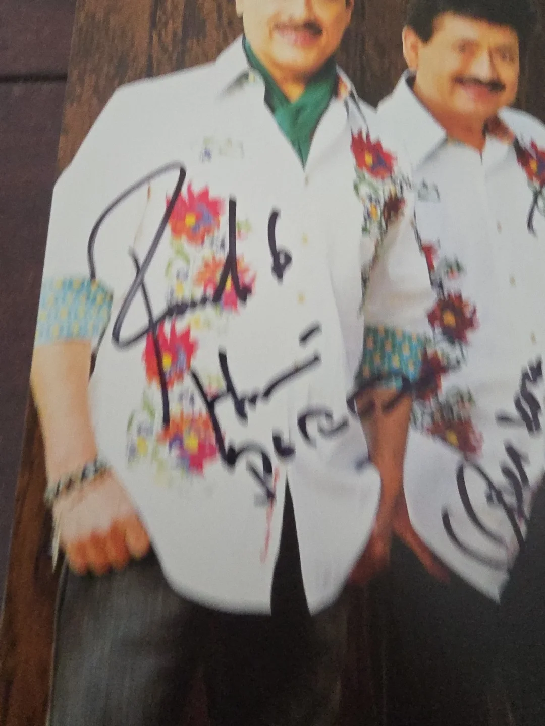 Los Tigres Del Norte Promo Poster Band Signed 12x17, изображение 2