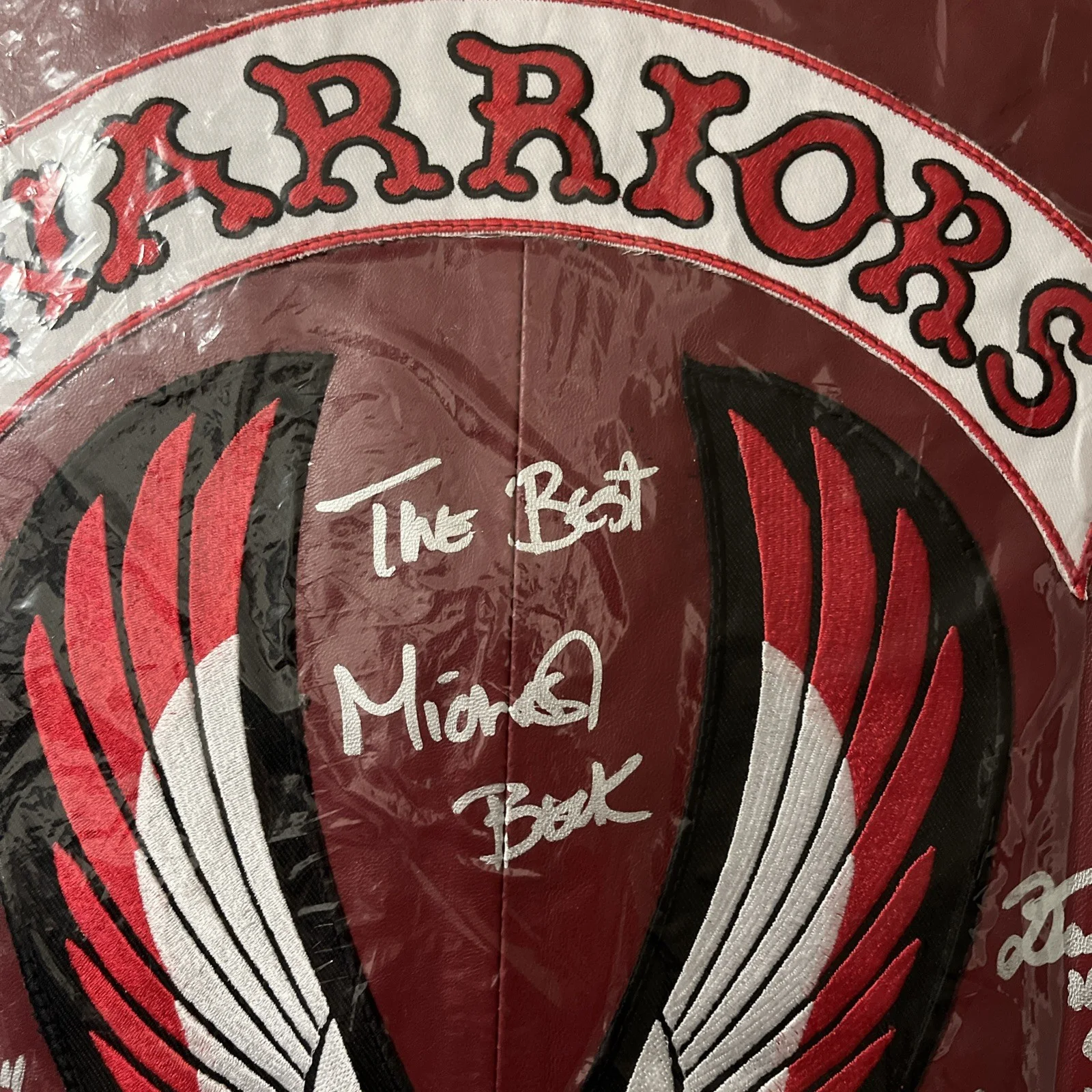 Michael Beck, Warriors Cast — The Warriors Movie Leather Vest Signed with Famous Quotes by Cast includes ACOA, изображение 3
