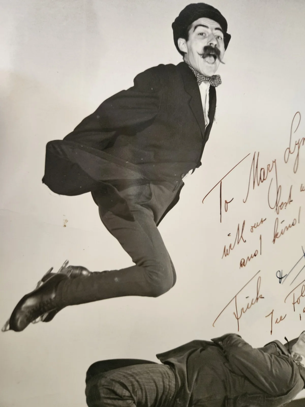 Frick, Frack — Vintage 1944 Frick & Frack Signed Ice Follies Photo Autographed Figure..., изображение 4