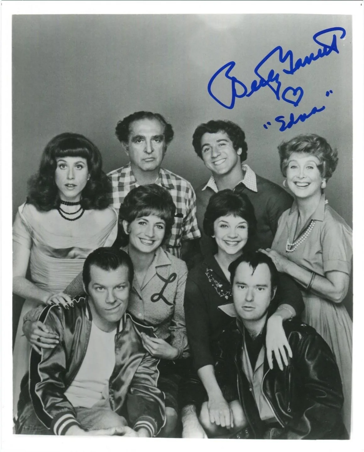 Betty Garrett as Edna — LAVERNE & SHIRLEY Betty Garrett SIGNED PHOTO #2 IN-PERSON Authentic 1990's, EDNA