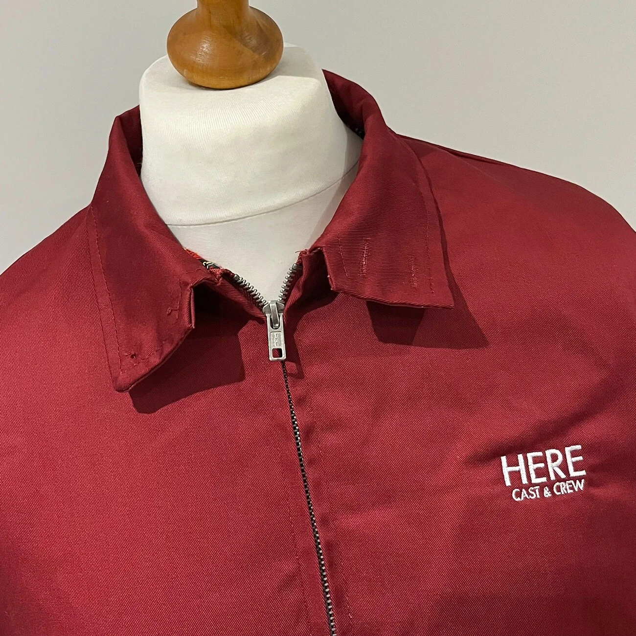 HERE Cast & Crew Movie Jacket Coat Film Production Gift Tom Hanks XXL Fits L/XL, изображение 3