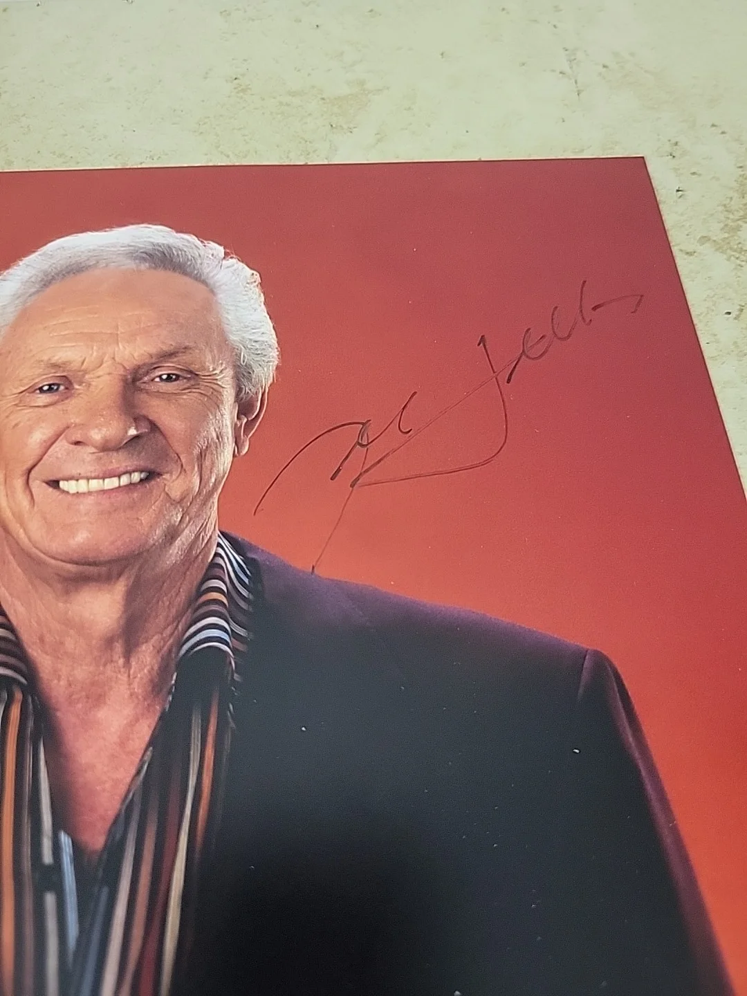 MEL TILLIS AUTOGRAPHED PHOTO 8x10, image 2