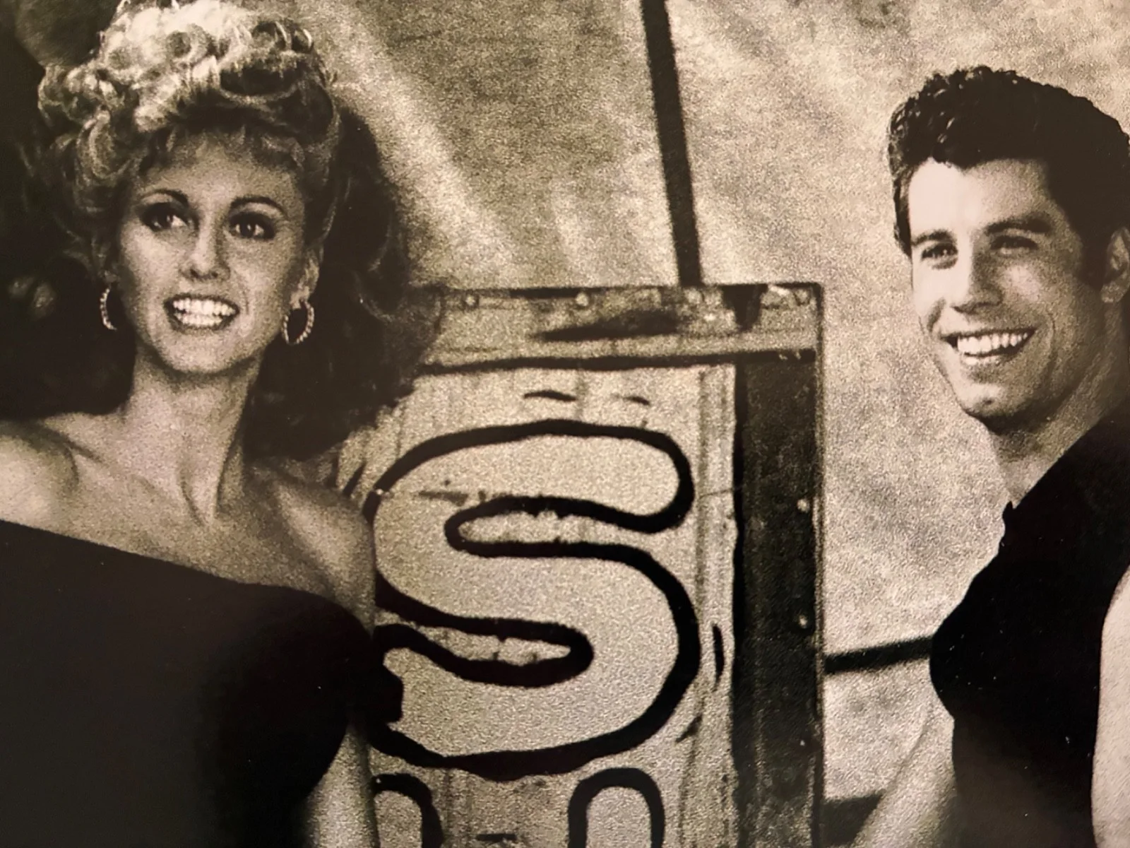 Olivia Newton-John, John Travolta — Olivia Newton-John & John Travolta Signed 8x10 Grease Photo Beckett BAS COA Auto, image 2