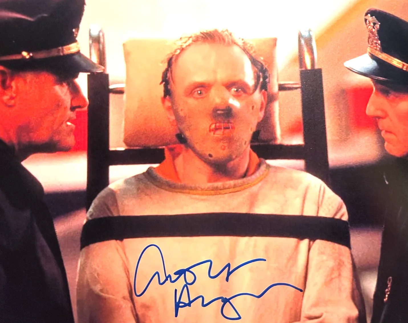 Anthony Hopkins — Anthony Hopkins Signed 8x10" (HANNIBAL LECTER) Authentic Autograph w/COA, image 3