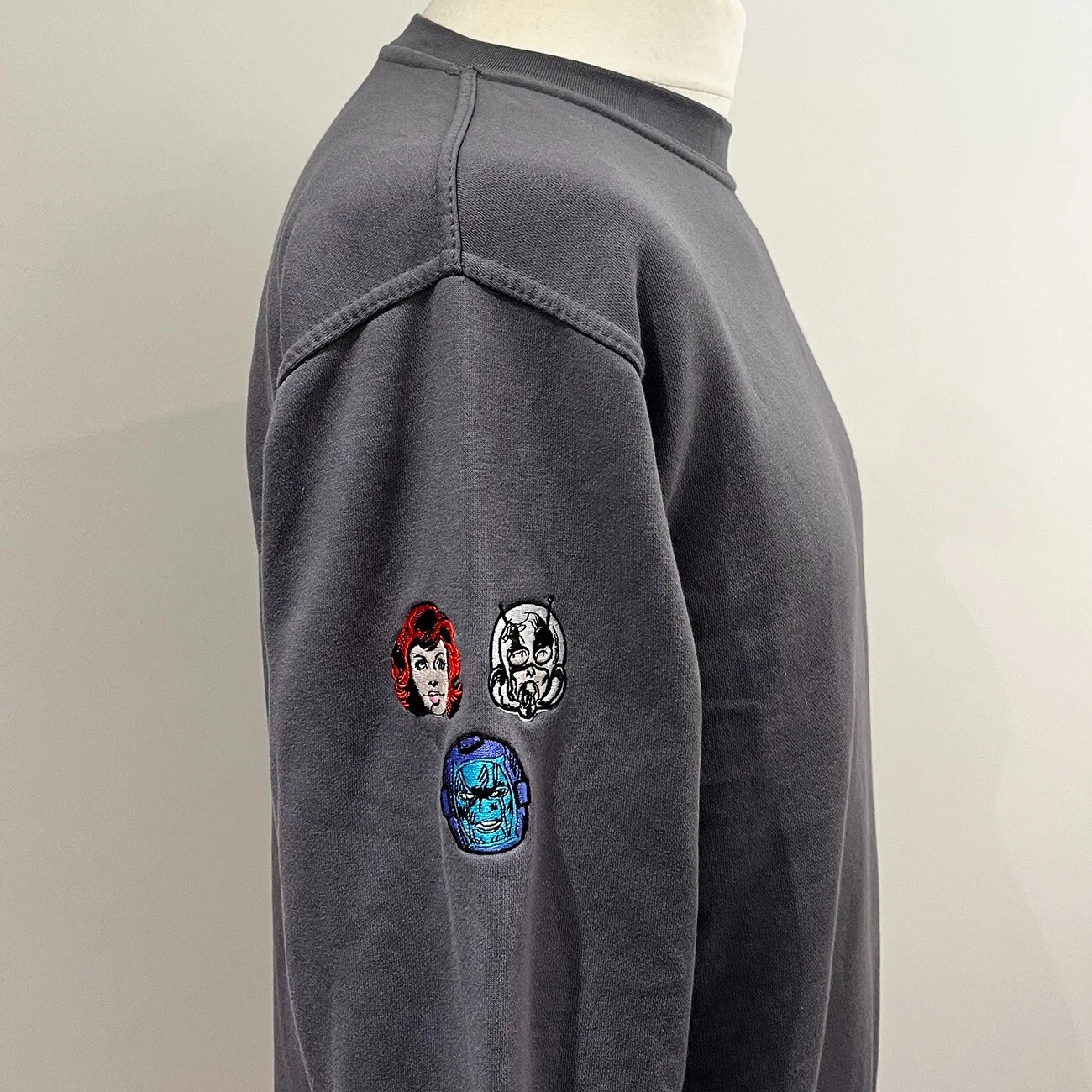 ANT-MAN Cast & Crew Sweatshirt Video Dept Movie Marvel Studios Production Gift M, image 4