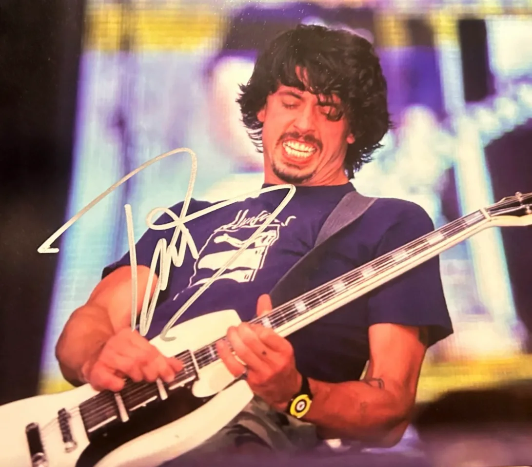 DAVE GROHL Signed (Foo Fighters) Original 8x10 Authentic Autograph GENUINE w/COA, image 3