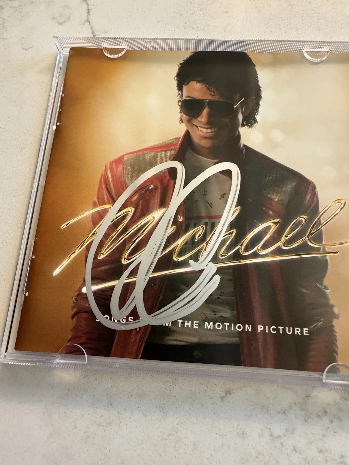 Jaafar Jackson Signed Autographed Michael Movie CD Soundtrack PROOF PHOTO, изображение 2