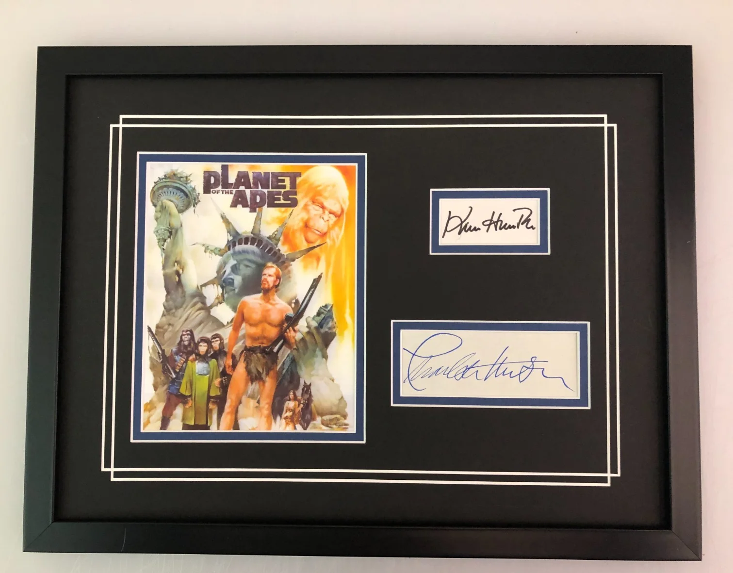 CHARLTON HESTON, KIM HUNTER — CHARLTON HESTON & KIM HUNTER SIGNED PHOTO DISPLAY "PLANET OF THE APES" JSA COA, image 5