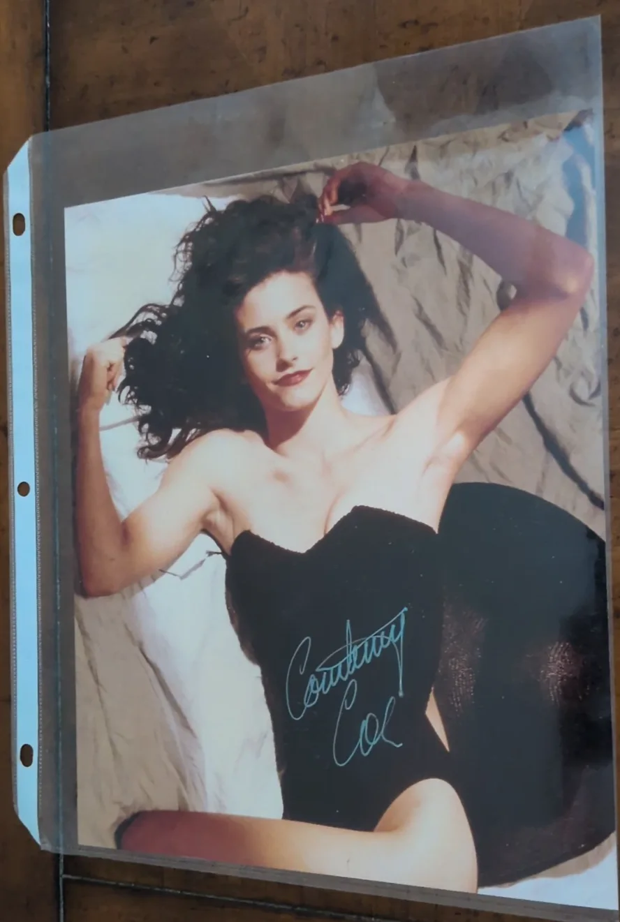 Original Vintage Auto Signed Photo 8x10 Courtney Cox - Friends - COA Included, изображение 4