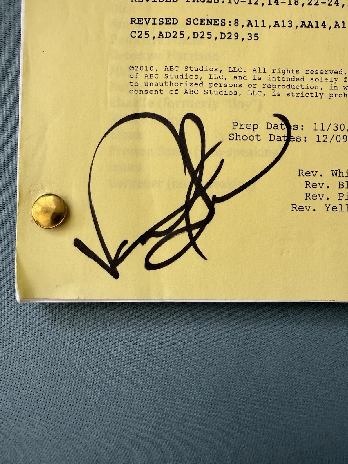 Vanessa Williams Desperate Housewives/666 Park Ave Original Scripts Autographed, image 4