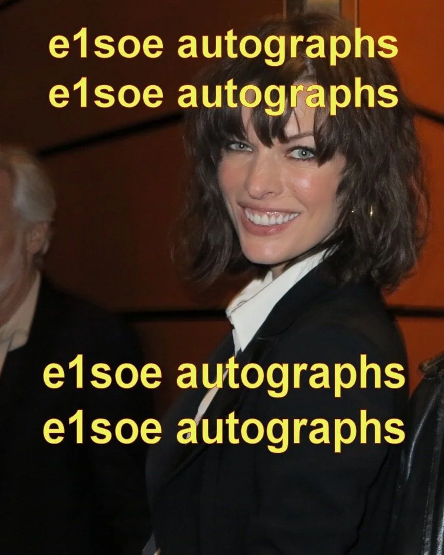 Milla Jovovich — Milla Jovovich signed 8x10 photo - In Person Proof. Hellboy, Resident Evil, изображение 3